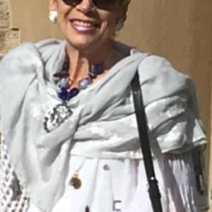 Meet your Posher, Yelena